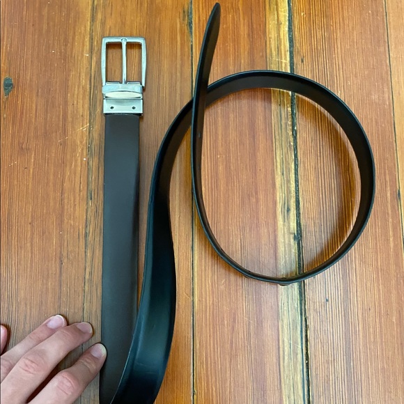 Tommy Hilfiger Reversible Leather Belt - Picture 1 of 2